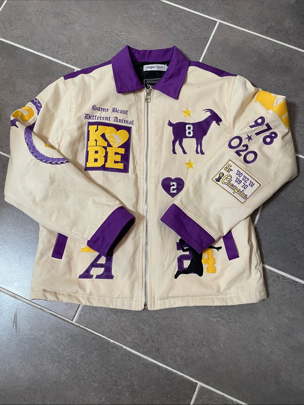 Headgear Classics Kobe Bryant Lakers "Same Beast" Twill Jacket size Medium